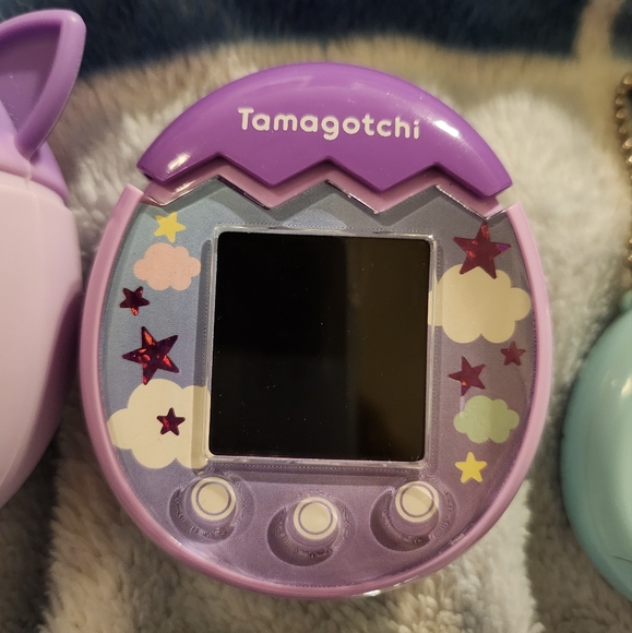 Tamagotchi Pix & Tamagotchi Connection V3 Lot - Picture 4 of 5